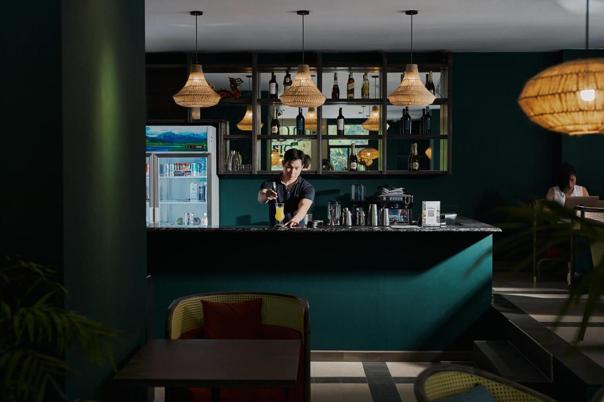 The Bloom Classic - Hotel And Bistro Hanoi Buitenkant foto